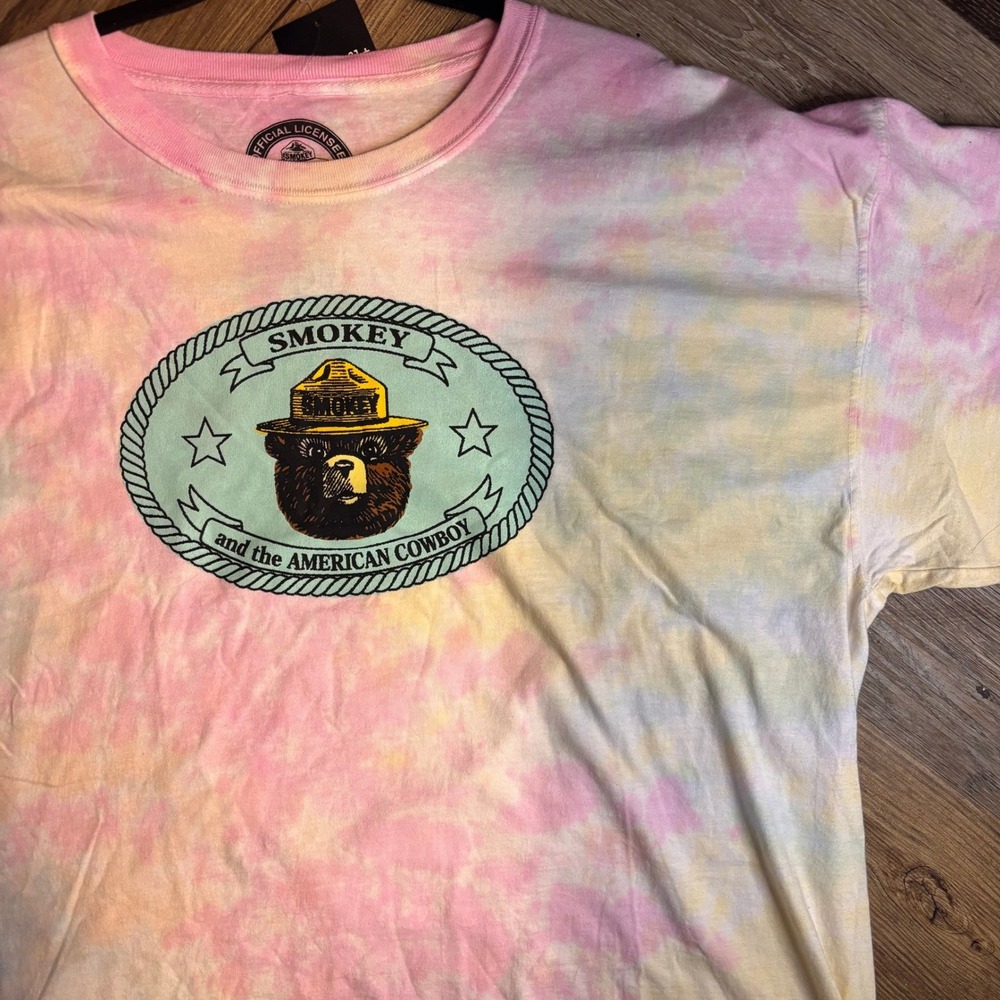 Smokey Bear and the American Cowboy Tie Dye Graphic T-Shirt Pink Multi 3X NEW